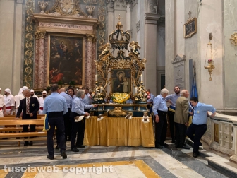 Viterbo - La pioggia non ferma la macchina di Maria santissima Liberatrice
