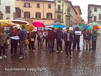 La protesta contro la delibera \"Svuota Rsa\"