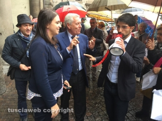 La protesta contro la delibera \"Svuota Rsa\"