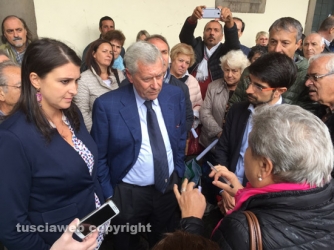 La protesta contro la delibera "Svuota Rsa"