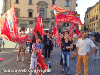 La protesta della Filctem Cgil sotto la Prefettura