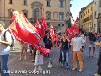 La protesta della Filctem Cgil sotto la Prefettura