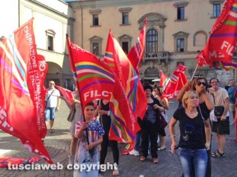 La protesta della Filctem Cgil sotto la Prefettura