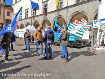 Viterbo - La protesta della polizia penitenziaria