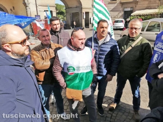 Viterbo - La protesta della polizia penitenziaria