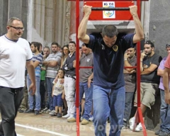 La prova degli aspiranti facchini