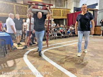 Viterbo - La prova di portata dei facchini