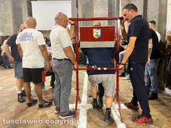 Viterbo - La prova di portata dei facchini