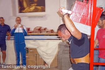 La prova di portata dei facchini di Santa Rosa