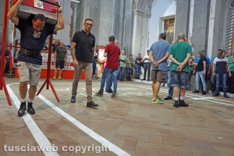 La prova di portata dei facchini di Santa Rosa