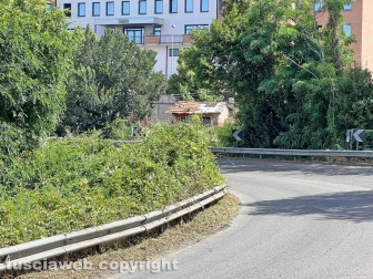 La pulizia della curva di Ponte dell'Elce