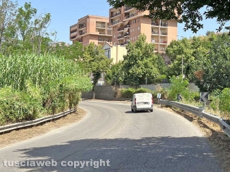 La pulizia della curva di Ponte dell'Elce