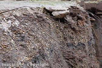 La rottura del collettore fognario al Sacrario