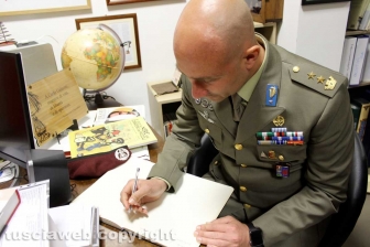 La Scuola sottufficiali dell’esercito (Sse) in visita alla redazione di Tusciaweb