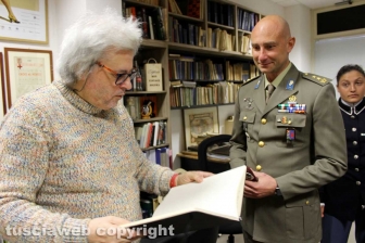 La Scuola sottufficiali dell’esercito (Sse) in visita alla redazione di Tusciaweb