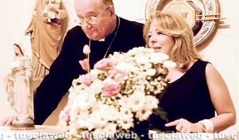 Madonna di Trevignano - Gisella Cardia con l'ex vescovo di Civita Castellana, Romano Rossi