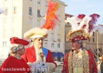 Civitavecchia - La sfilata delle maschere veneziane