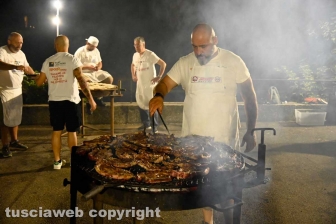 Santa Rosa - Pienone per la terza cena con i facchini - La cucina