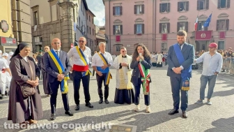 Viterbo - La traslazione del corpo incorrotto di Santa Rosa per le vie della città