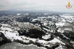 La Tuscia vista dall\'elicottero dopo il nevone