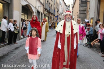 La vestizione del corteo storico e la partenza