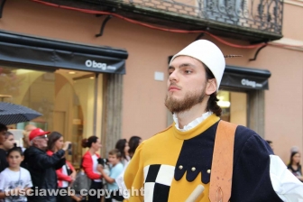 La vestizione del corteo storico e la partenza