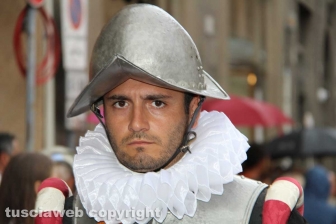 La vestizione del corteo storico e la partenza
