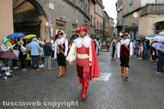 La vestizione del corteo storico e la partenza
