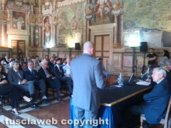 Viterbo - La visita del sottosegretario Bobba