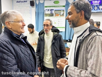 La visita del vescovo in moschea