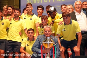 La Viterbese alle cene dei facchini di santa Rosa con Arena