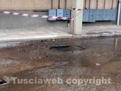 La voragine in via Solieri