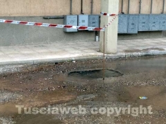 La voragine in via Solieri