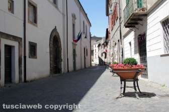 Tarquinia - La ztl in centro storico