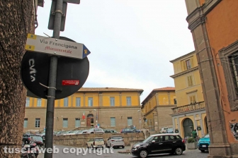 L'abbandono di via Mazzini