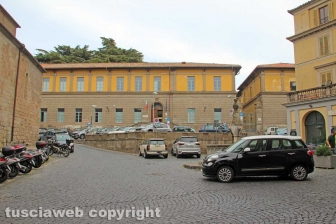 L'abbandono di via Mazzini
