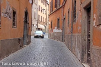 L'abbandono di via Mazzini