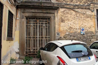 L'abbandono di via Mazzini