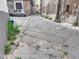 L'abbandono di via Mazzini