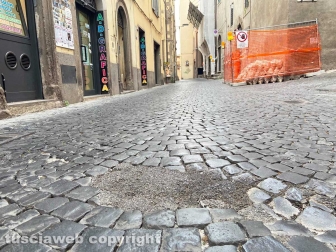 L'abbandono di via Mazzini