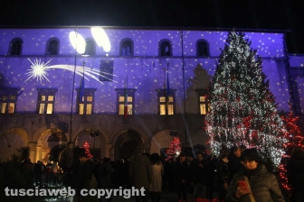 Accensione dell'albero di Natale a piazza del Comune