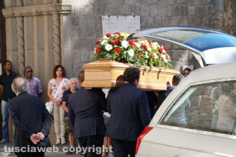 Viterbo - I funerali di Massimiliano Greto
