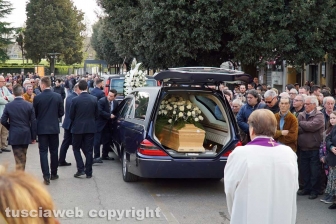 Femminicidio-suicidio a Orte - I funerali di Silvia Tabacchi a Vasanello