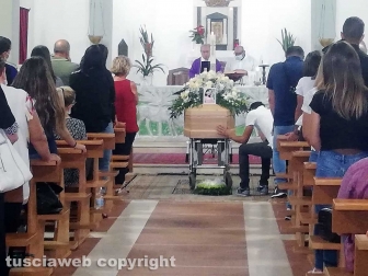 Civita Castellana - I funerali della 22enne Vanessa Brundo