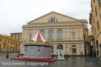 L'albero di piazza del Teatro