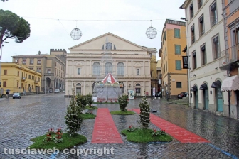 L'albero di piazza del Teatro