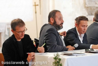 Antonello Ricci al tavolo dei relatori