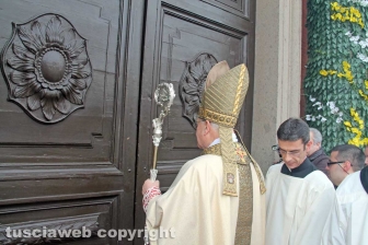 L'apertura della porta santa della Madonna Liberatrice