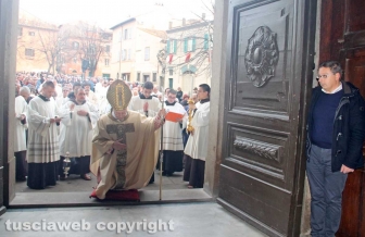 L'apertura della porta santa della Madonna Liberatrice