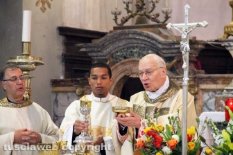 L'apertura della porta santa della Madonna Liberatrice